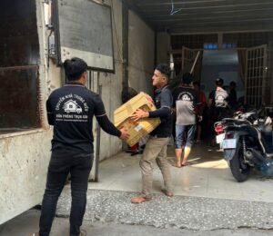 Phân Loại Hàng Hóa Trước Khi Chuyển Kho